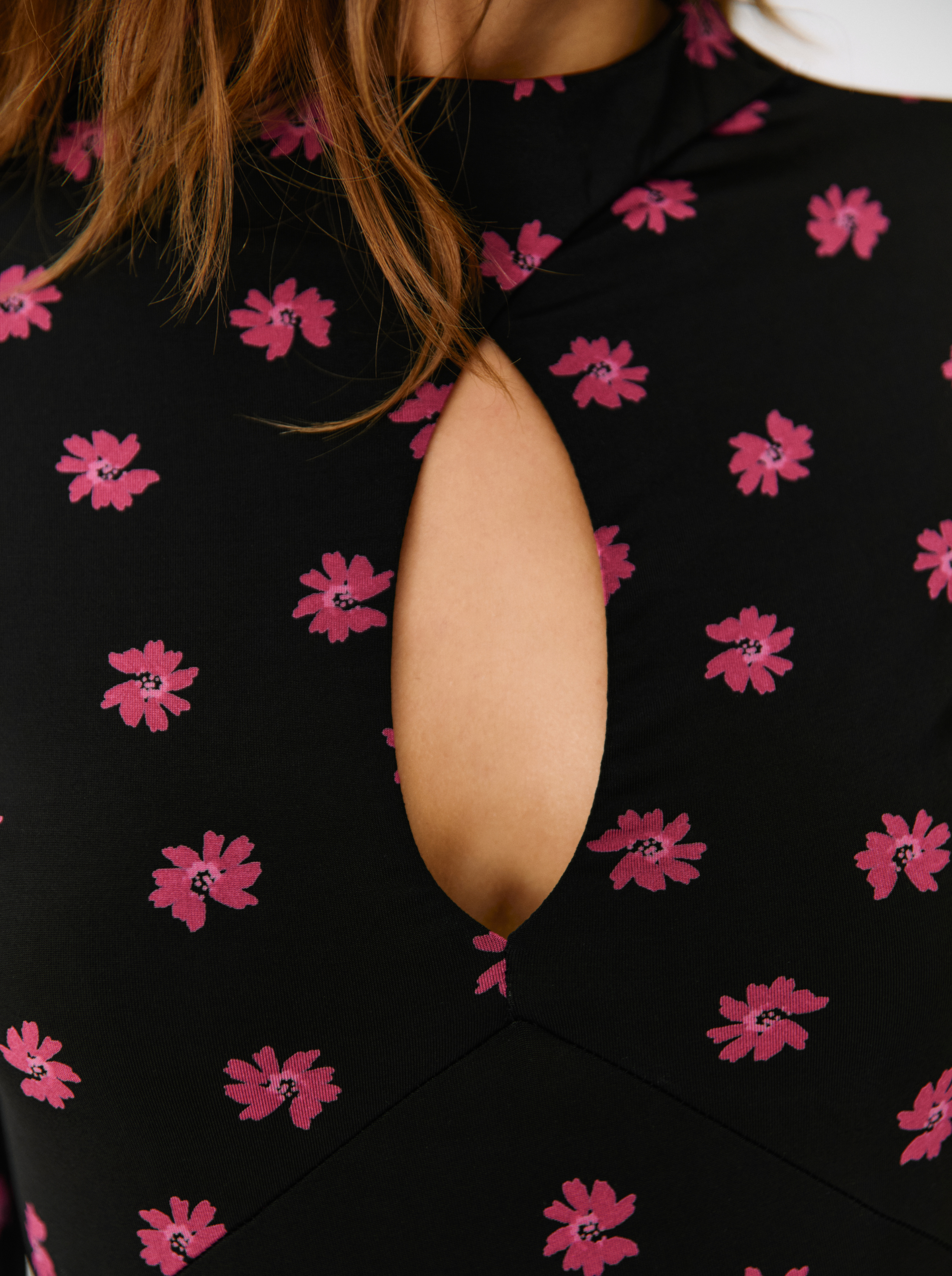 Body Flores Oscuras