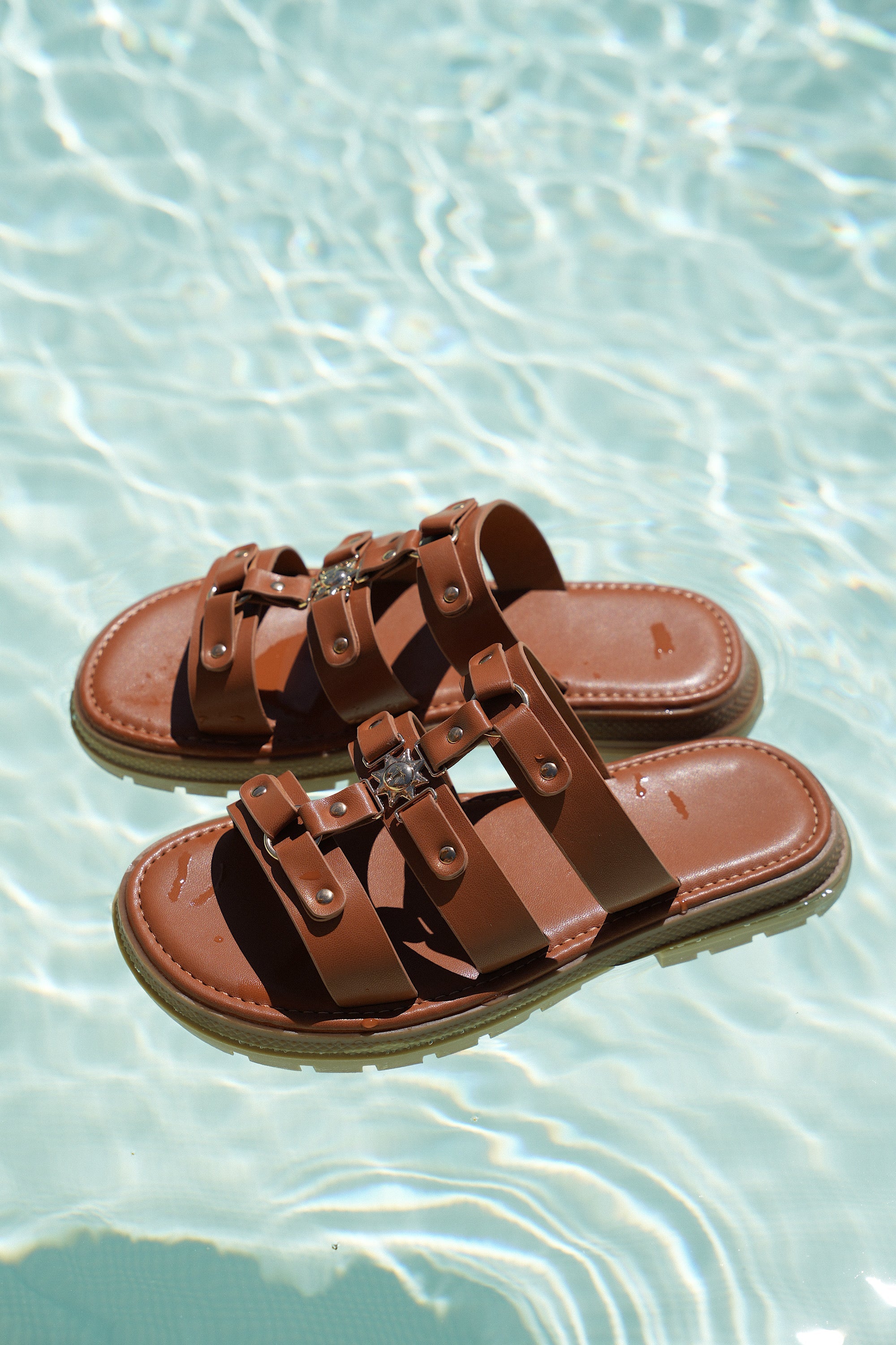 Livia Sun Mules - Camel