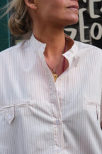 Blusa Astrid Cuello Mao Rayas Beige