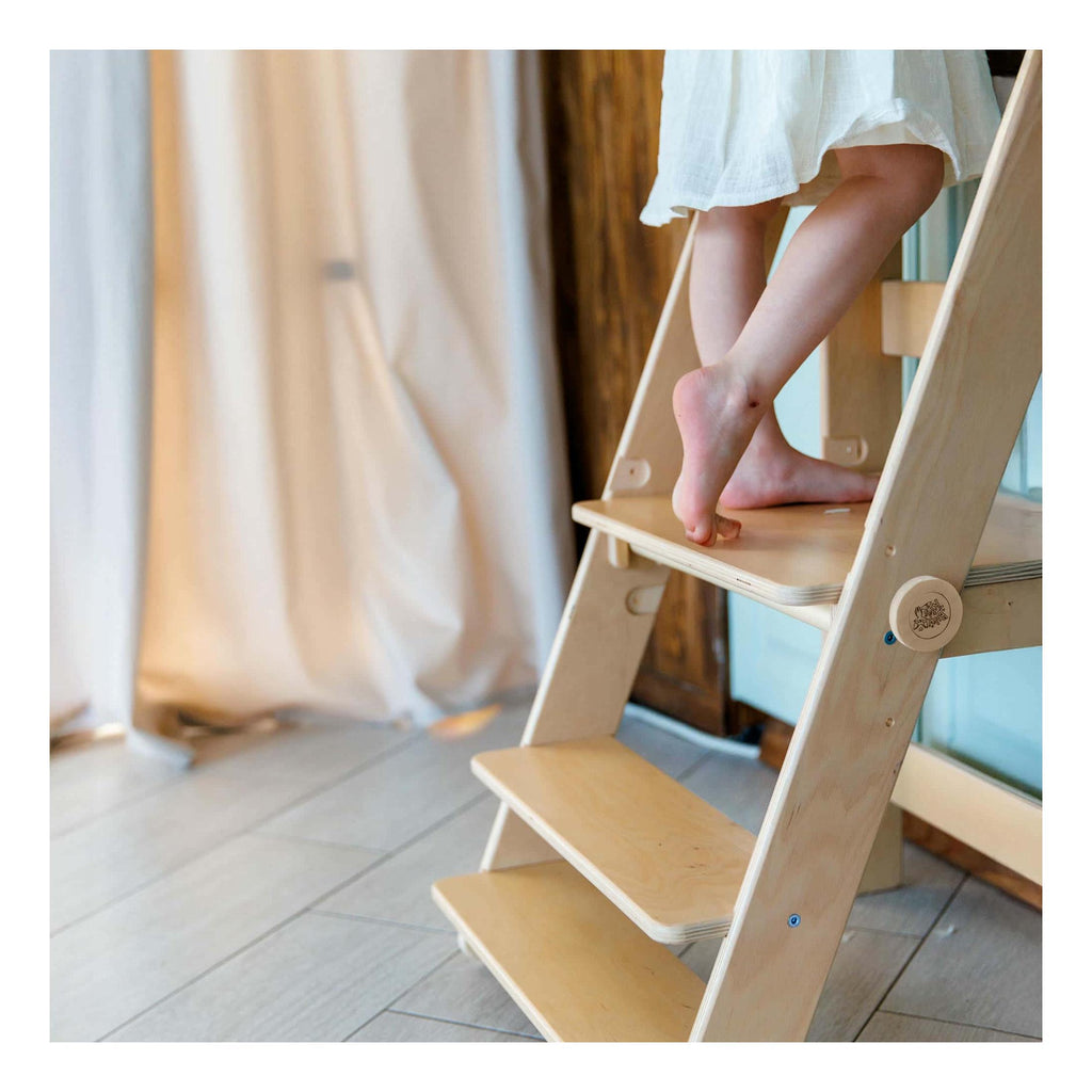 Foldable Observation Tower – Space Saving