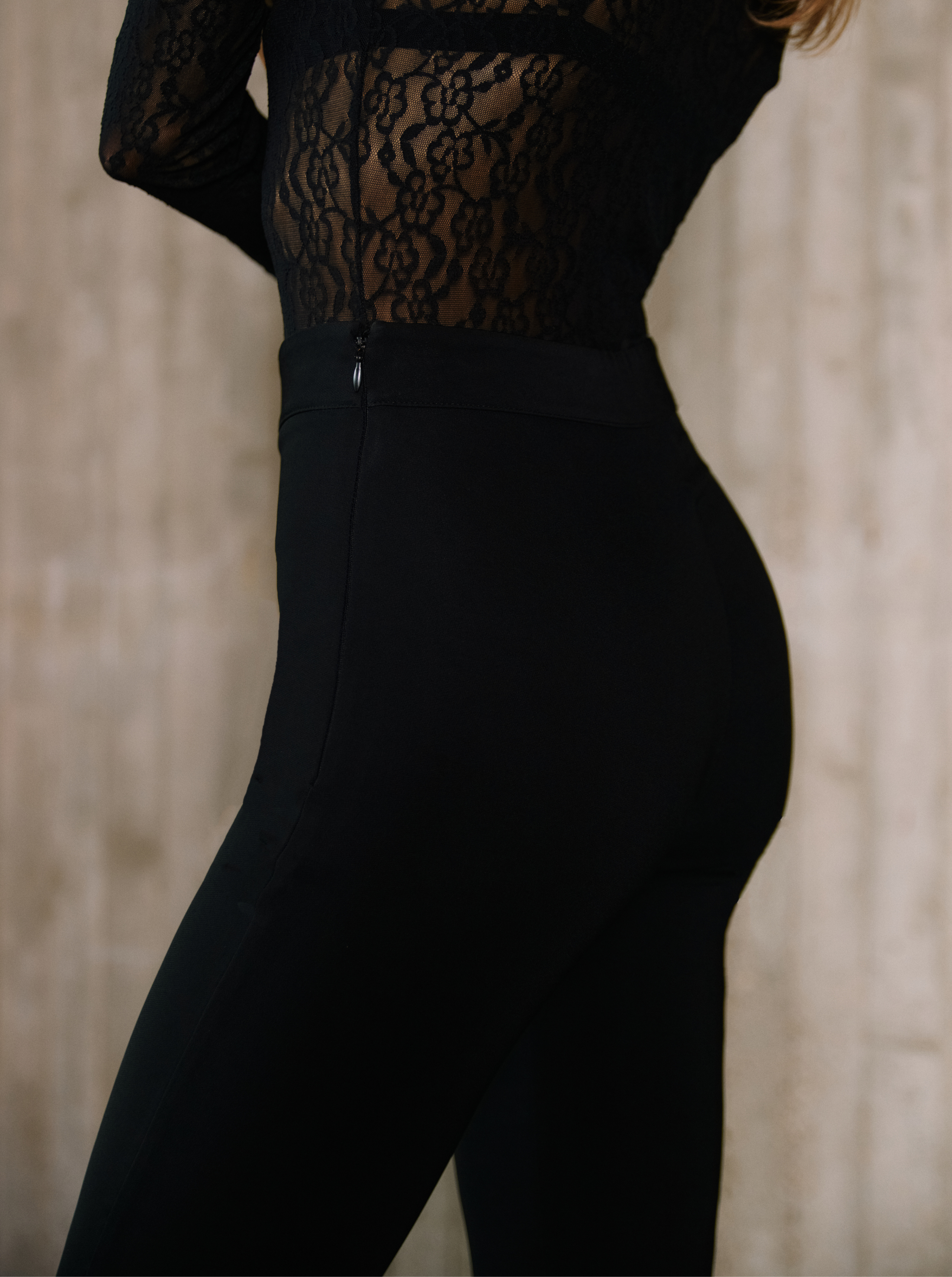 Pantalón Ajustado Negro