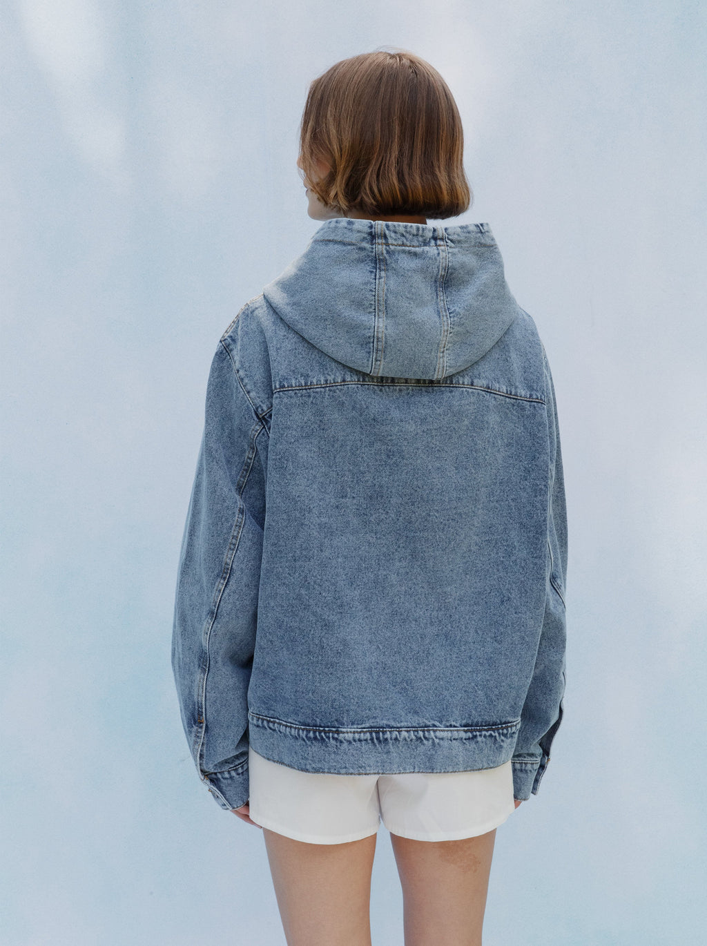 Chaqueta con capucha unisex Denim lavado con parche
