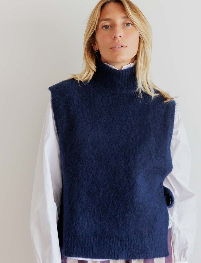 Granatowy sweter Zary