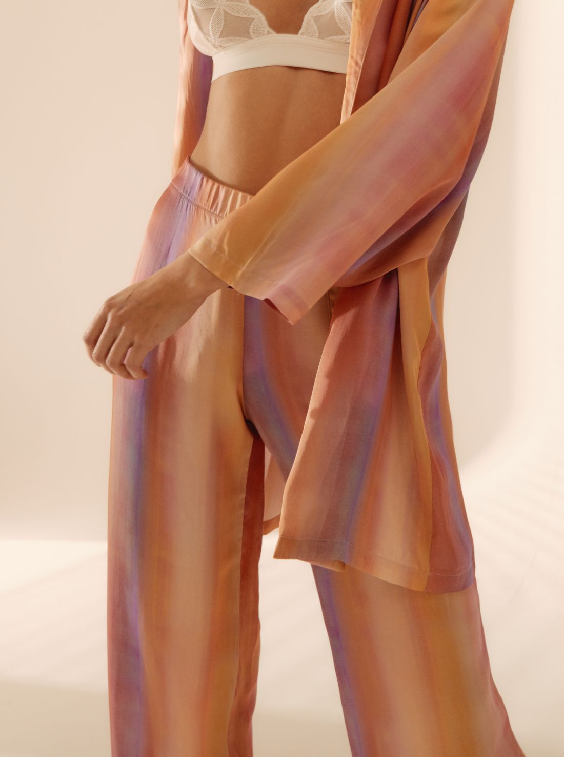 Pantalones del cielo de la mañana