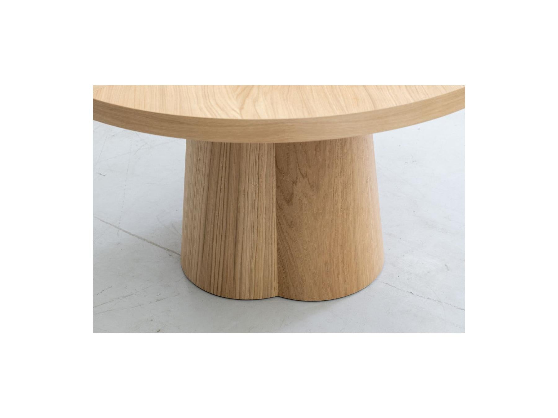 Sugiton - Conjunto con mesa de comedor redonda extensible de 130 a 180 cm + lote de sillas Bastide en chapa de roble macizo - Lote de 6 sillas