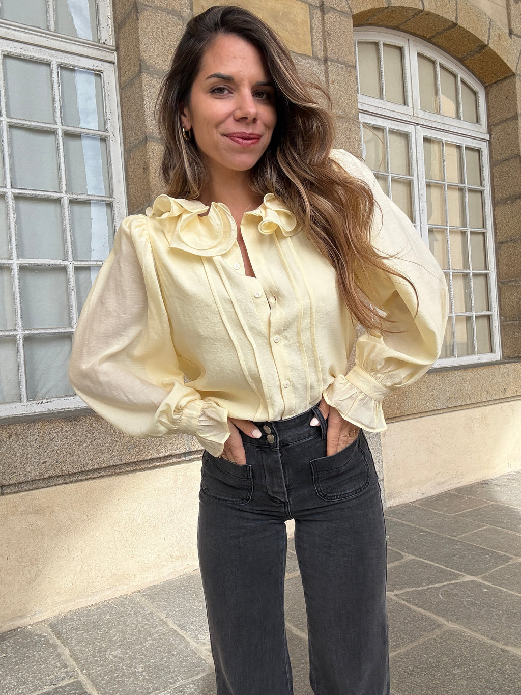 Brune light yellow blouse
