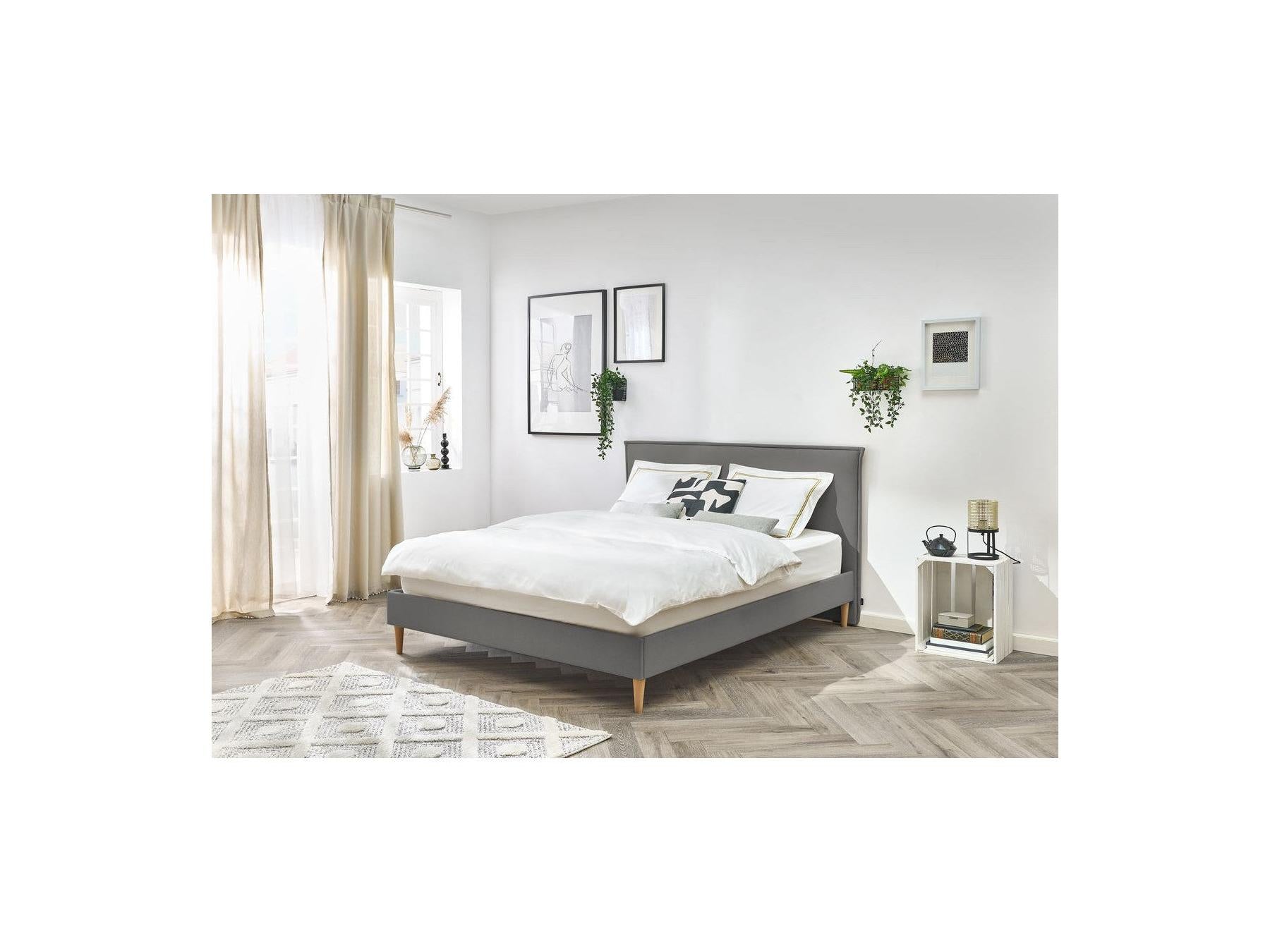 Sary - Cama con lamas macizas - Patas de madera natural