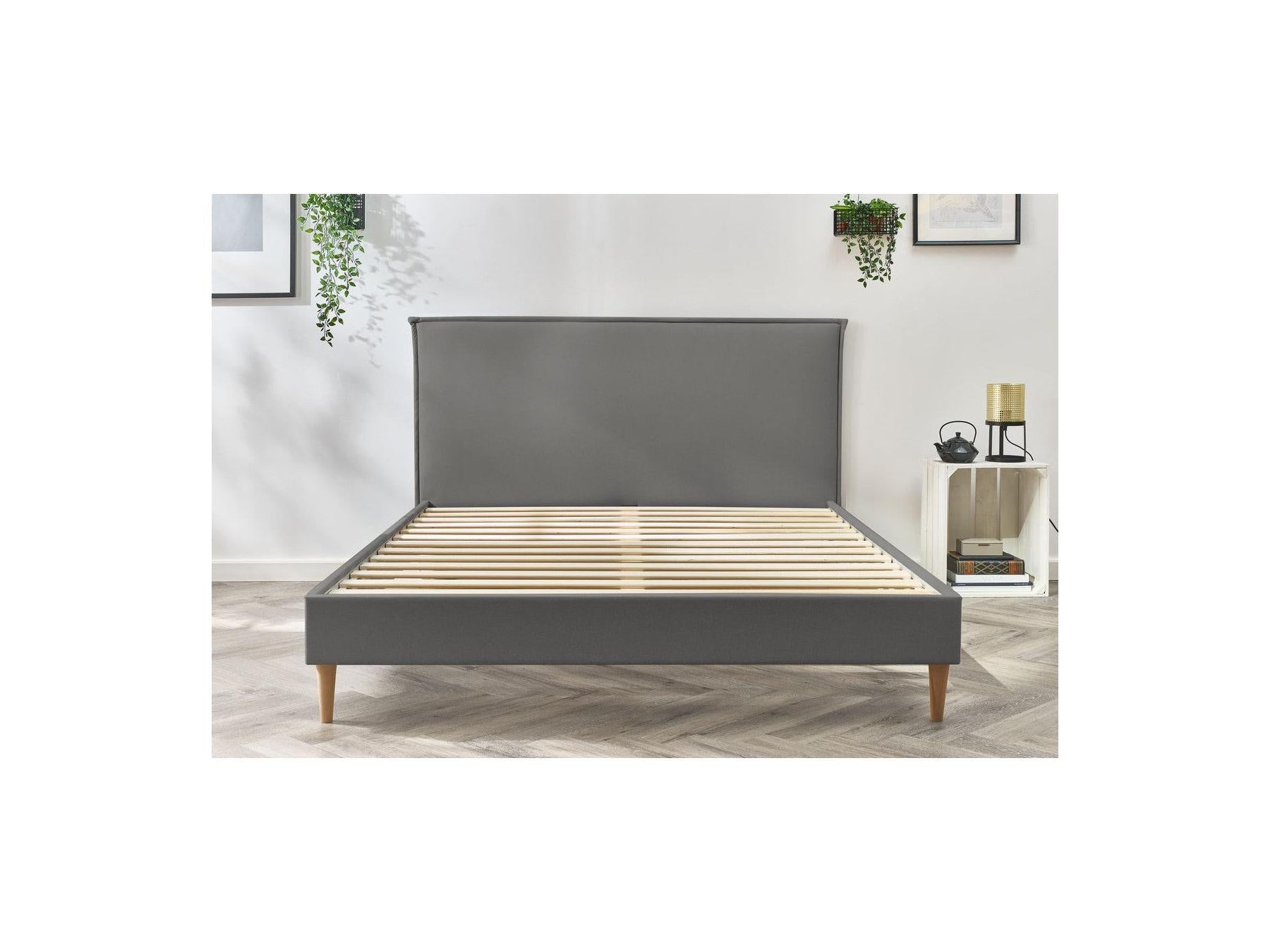 Sary - Cama con lamas macizas - Patas de madera natural