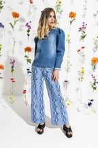 Los pantalones azules de Iggy Python