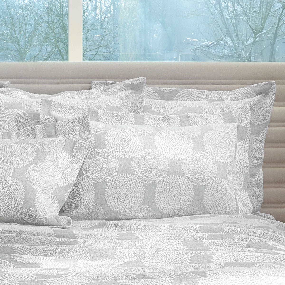 Dahlia - Funda de Almohada Decorativa - Gris
