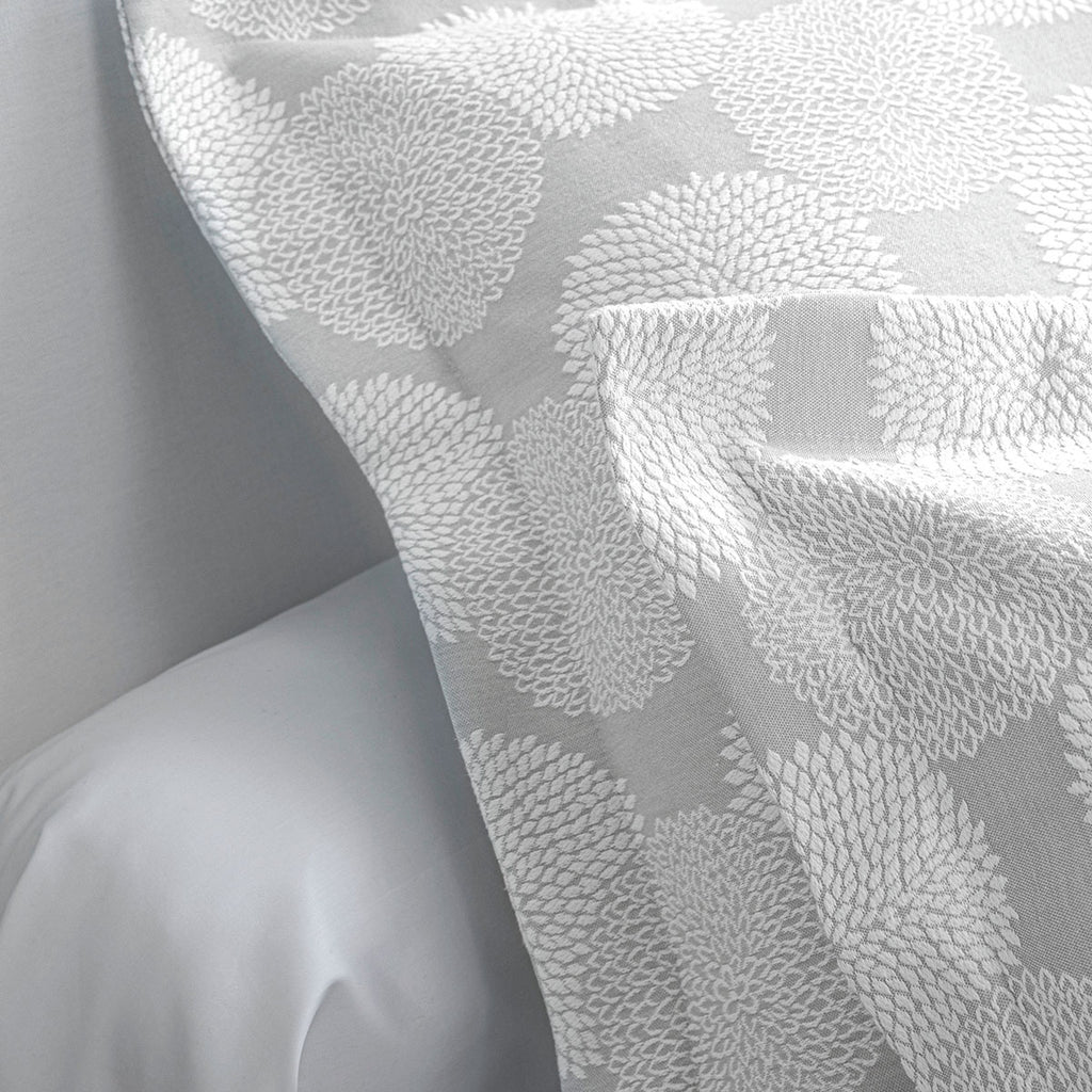 Dahlia - Funda de Almohada Decorativa - Gris