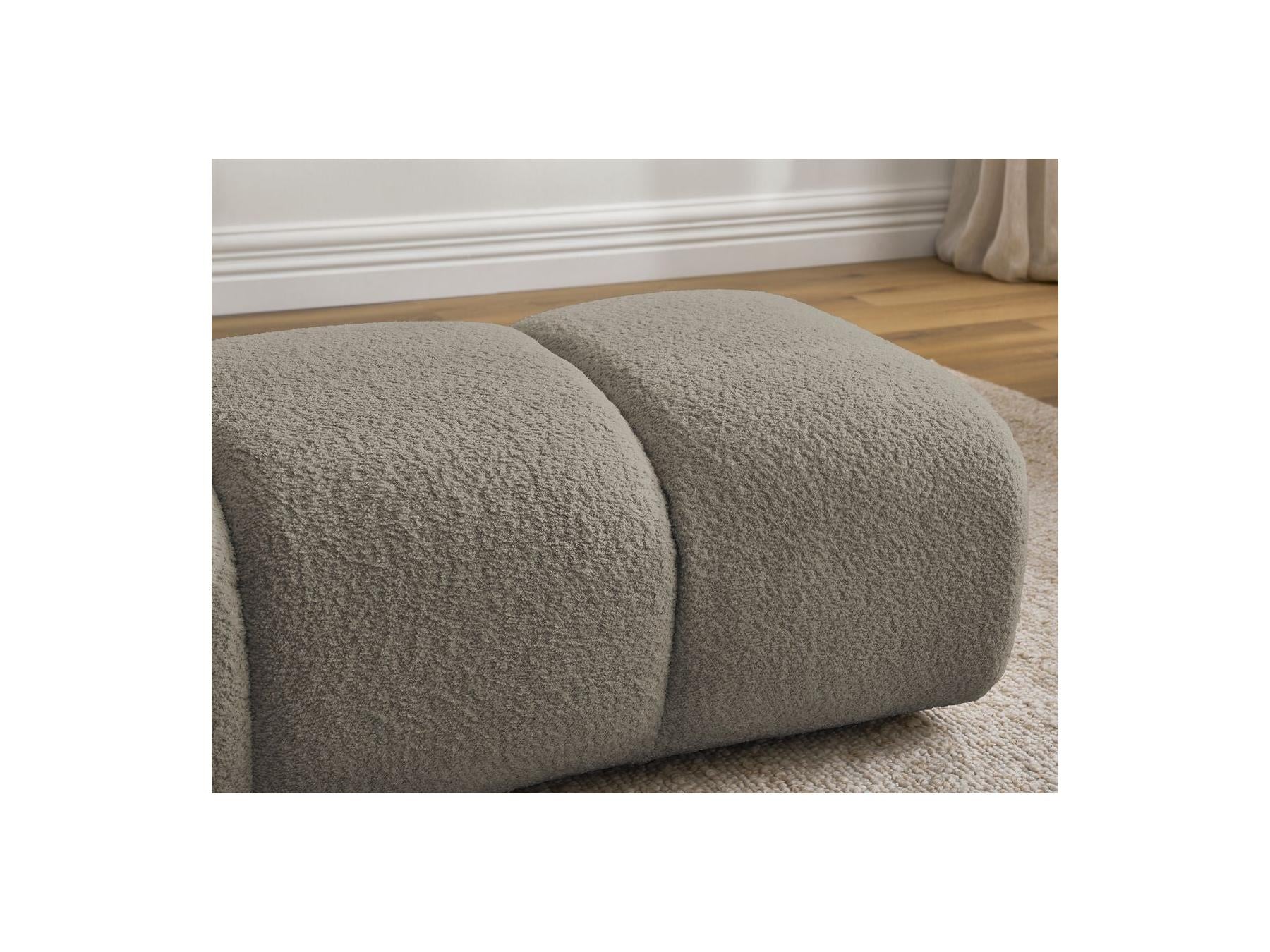 Pamira - Pouffe - Bouclé Fabric