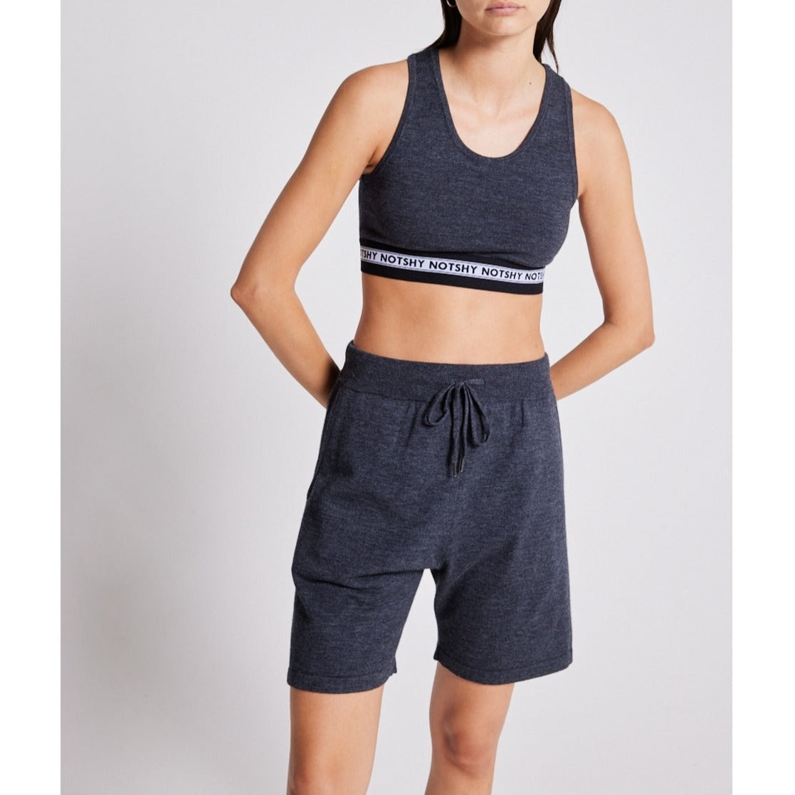 Short Laine Ali - Charcoal Fume