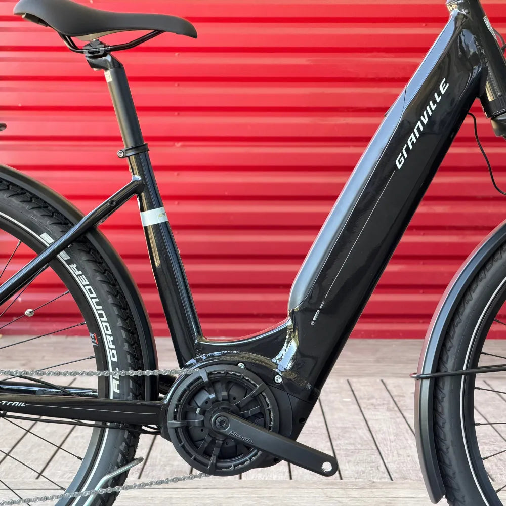 E-Trail Active+ 500W - Black Gloss