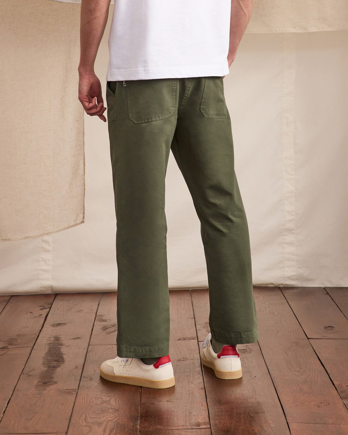 Chino verde kaki
