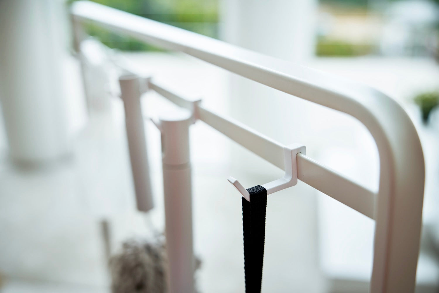 Rack De Rangement Avec Roulettes - Tower - Blanc