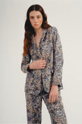 Blazer Kirstie de terciopelo tipo alfombra con flores azules
