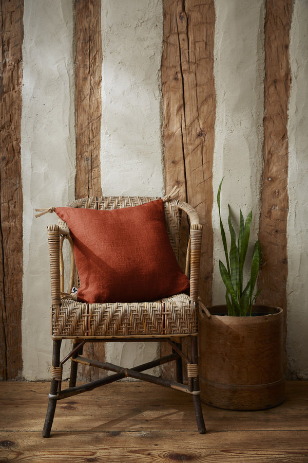 Soline - Coussin Déhoussable Avec Pompons - Lin Lavé - Paprika