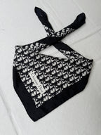 Pañuelo Christian Dior – Modelo Monograma Negro