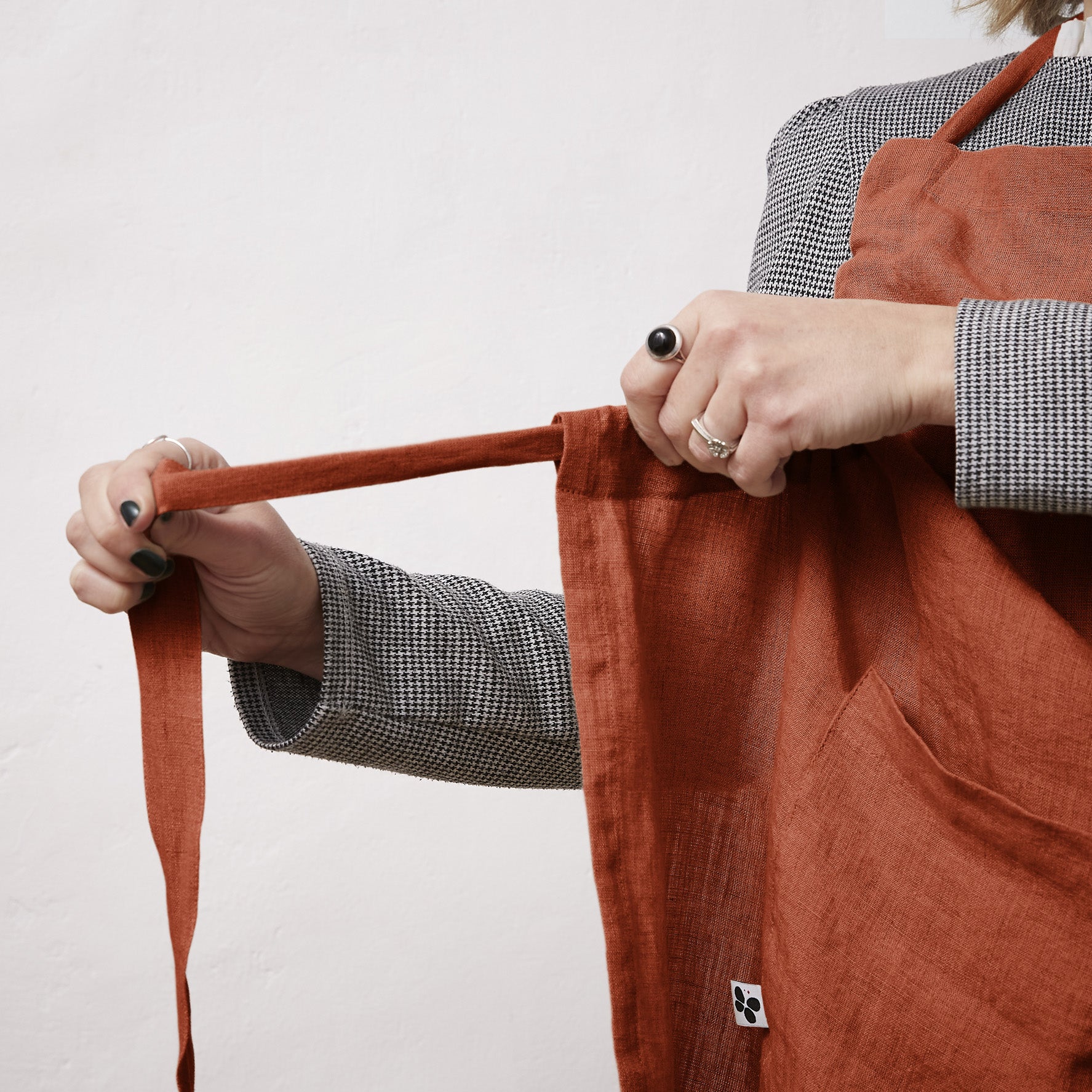 Adjustable Apron - Washed Linen - Soline - Paprika