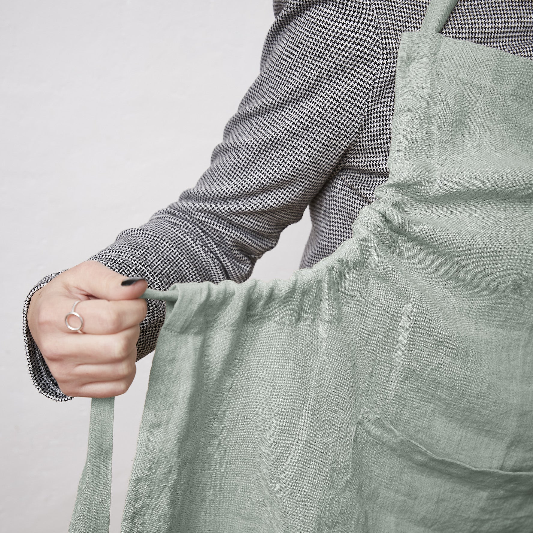 Adjustable Apron - Washed Linen - Soline - Eucalyptus