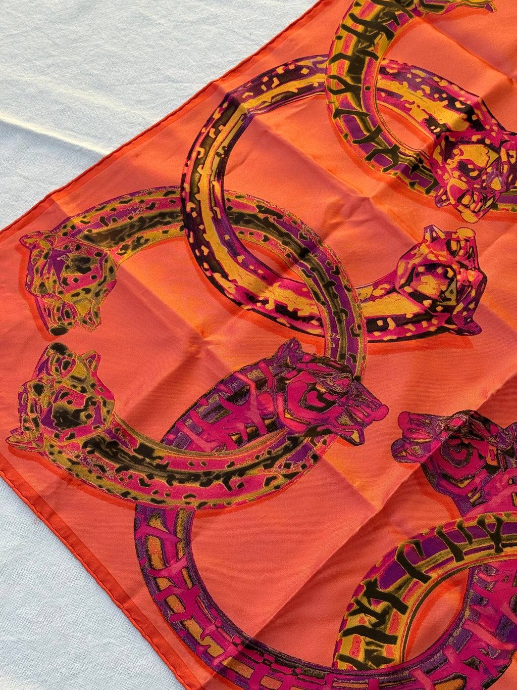Cartier Scarf – Intertwined Panthers Model