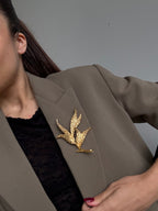 Broche de esfinge vintage - Follaje de oro texturizado
