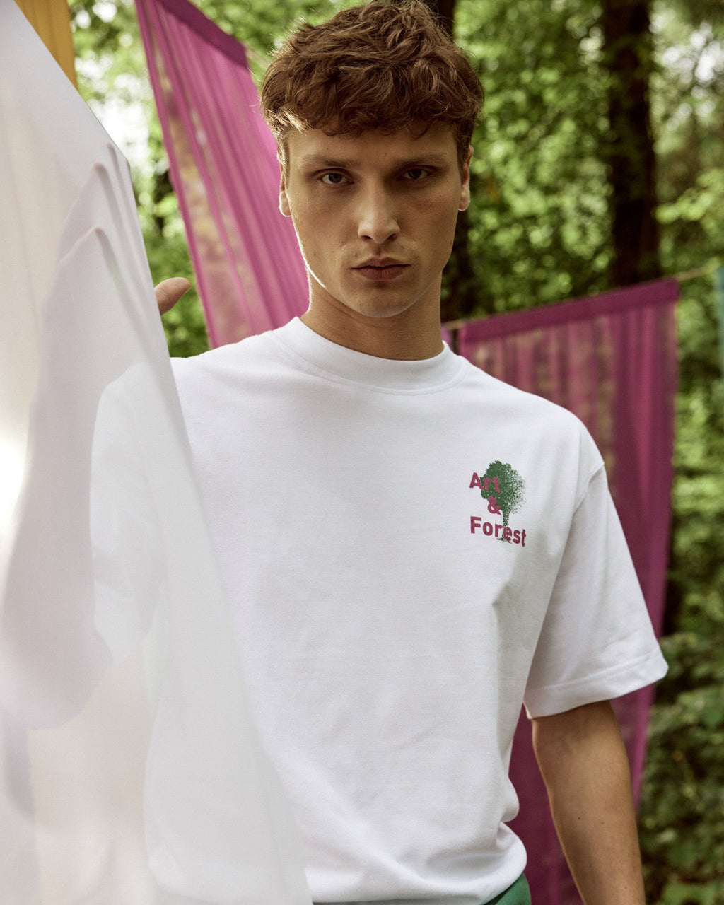 T-shirt bianca stampata Forest