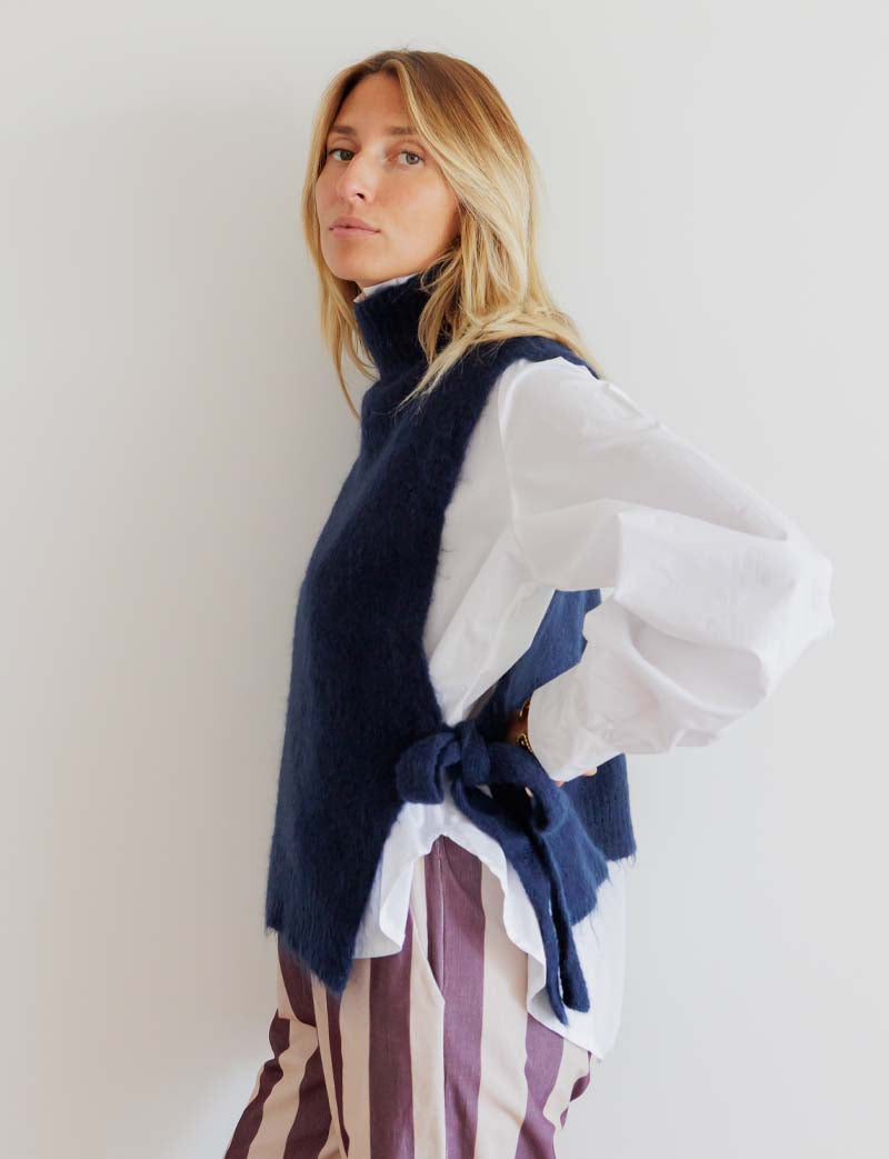 Granatowy sweter Zary