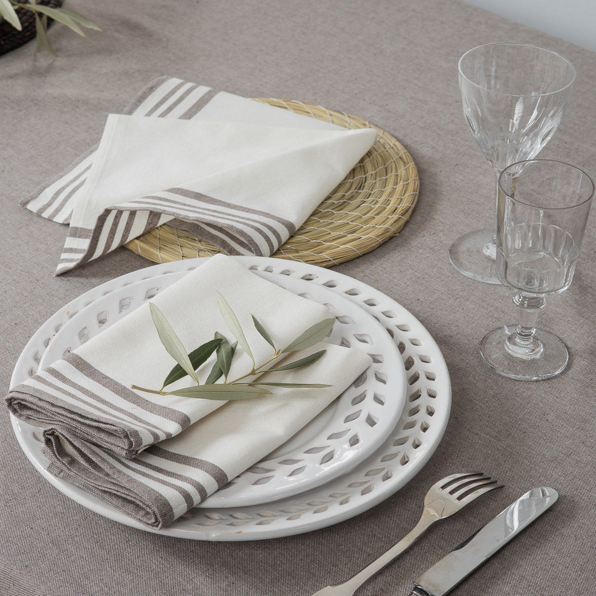 Mahdia - Lot De 4 Serviettes De Table - Blanc/Taupe