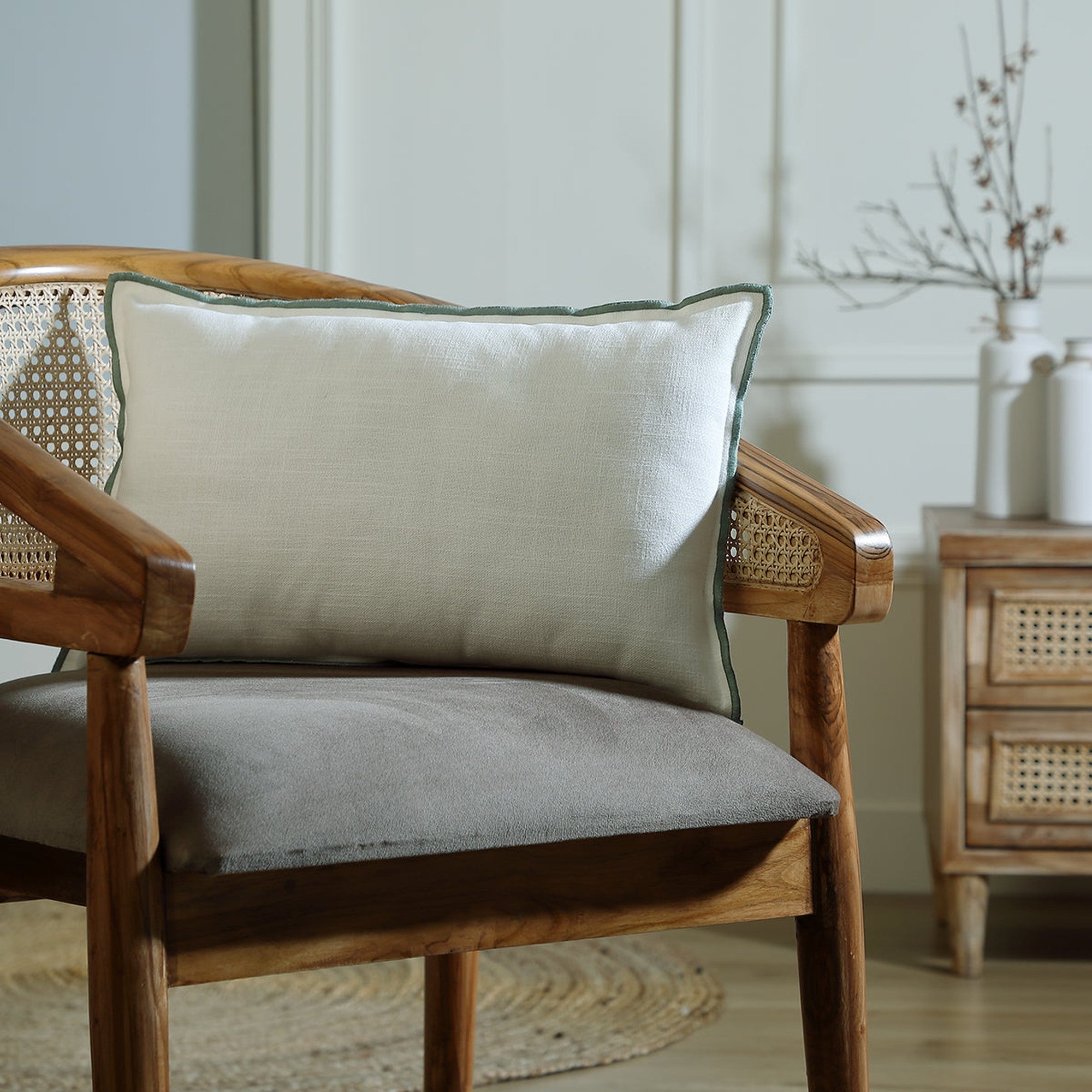 Jules - Cushion Cover - Cotton Canvas - White/Celadon