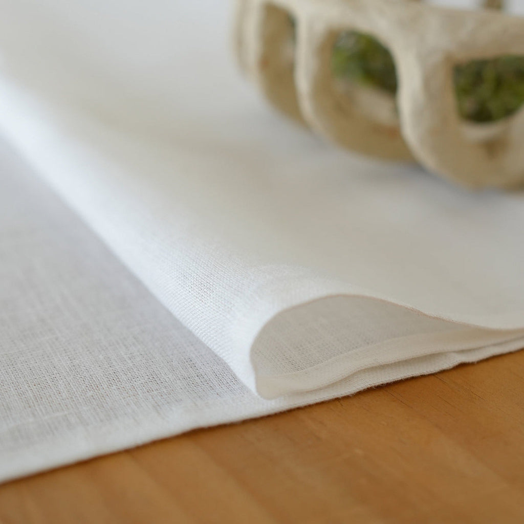 Paul - Table Runner - White