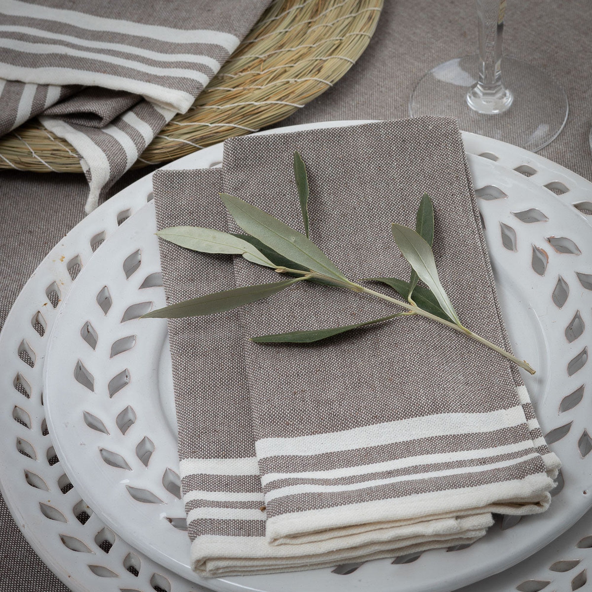 Mahdia - Tablecloth + 4 Napkins - Taupe