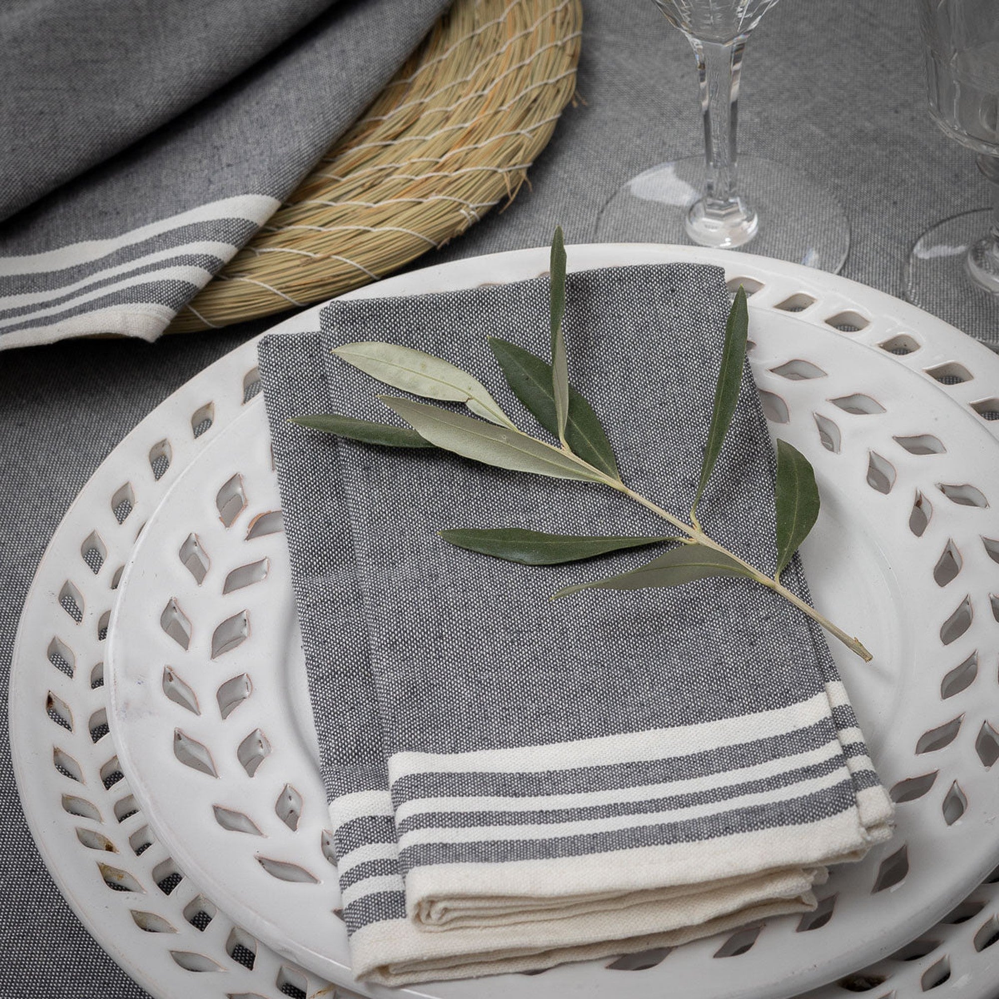 Mahdia - Tablecloth + 8 Napkins - Medium Gray