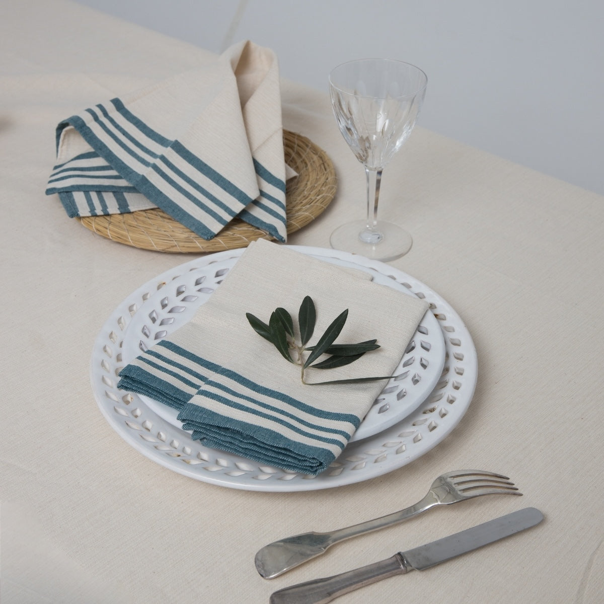 Guetary - Set of 4 Napkins - Linen Beige/Petrol Blue
