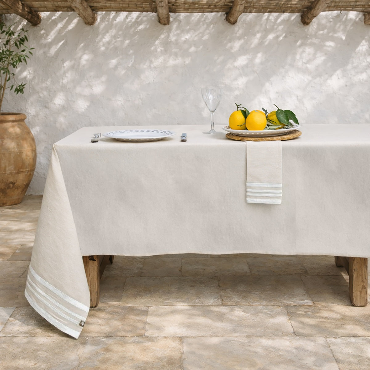 Guetary - Tablecloth + 8 Napkins - Linen Beige/White