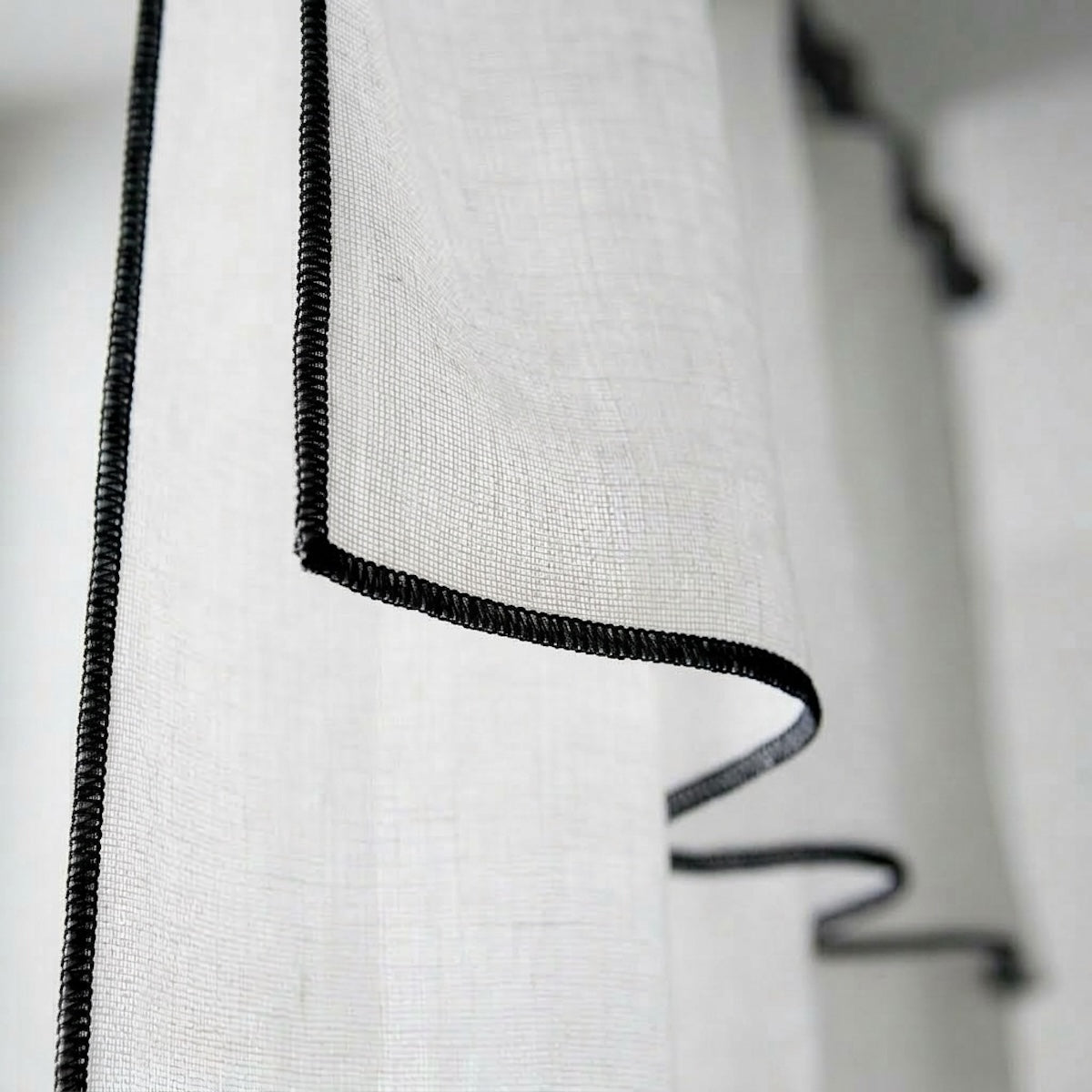 Bruma - Voilage À Passants - Voile De Coton Bio - Blanc/Noir