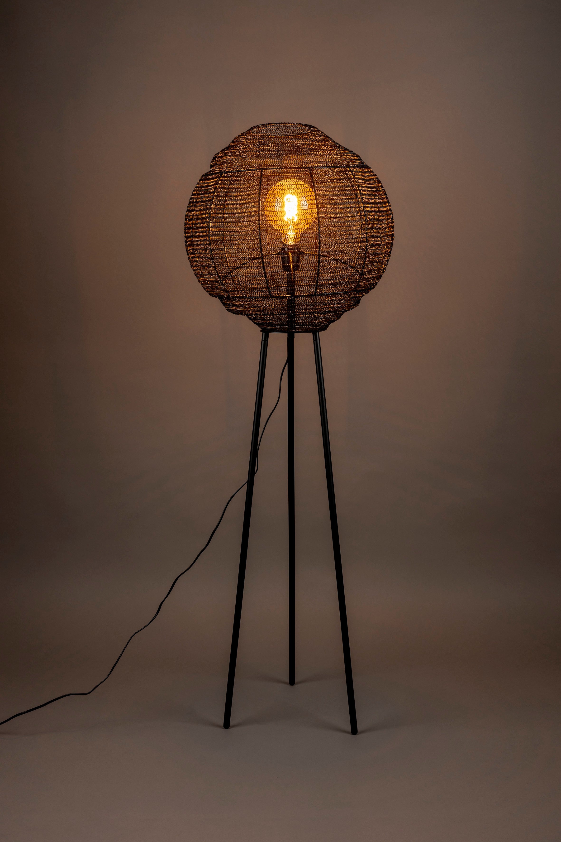 Meezan - Floor lamp - Iron - Black