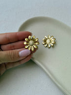 Boucles D’Oreilles Vintage - Fleur Dorée
