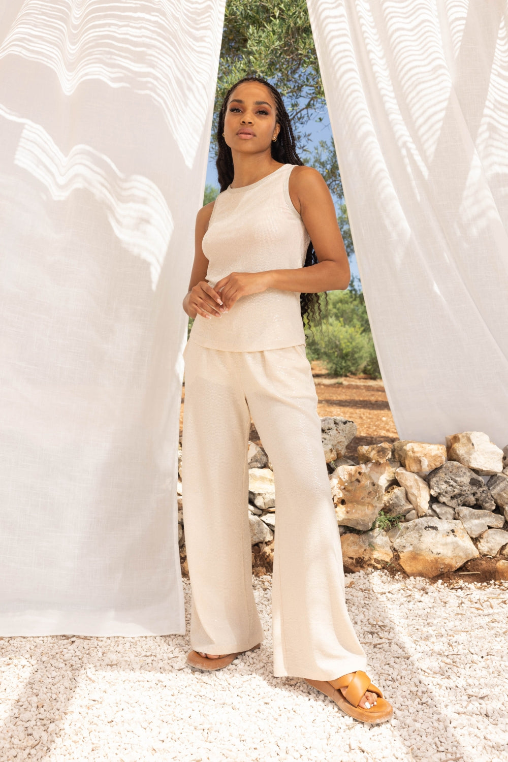 Los pantalones beige Cesare