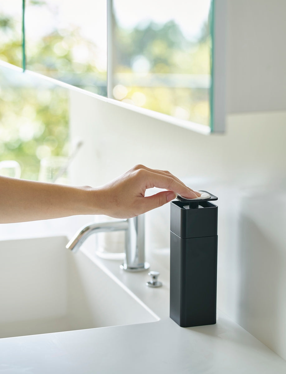 Soap Dispenser with Pump - Tower - Black