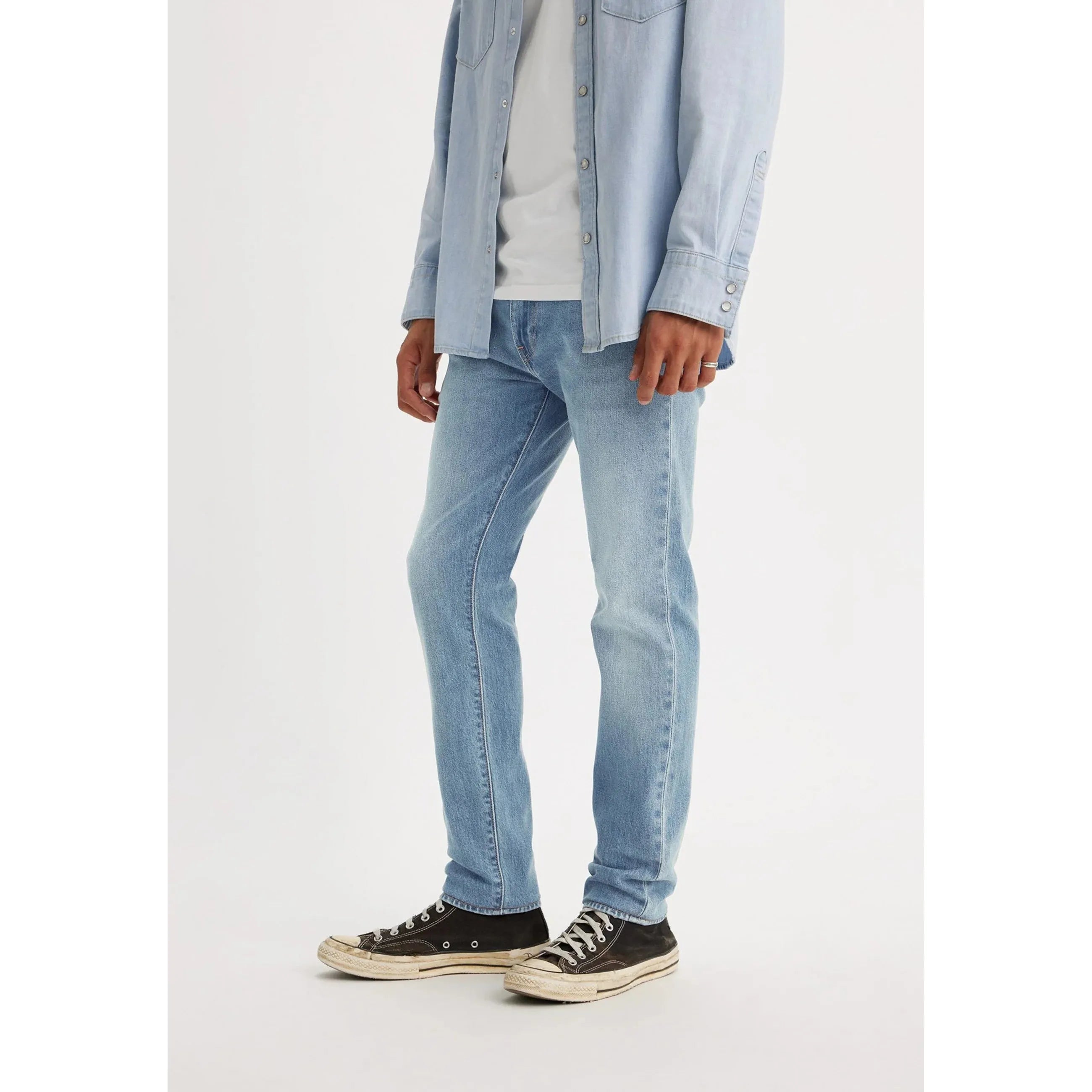Levi's 512 Mid-Rise Slim Tapered Jeans