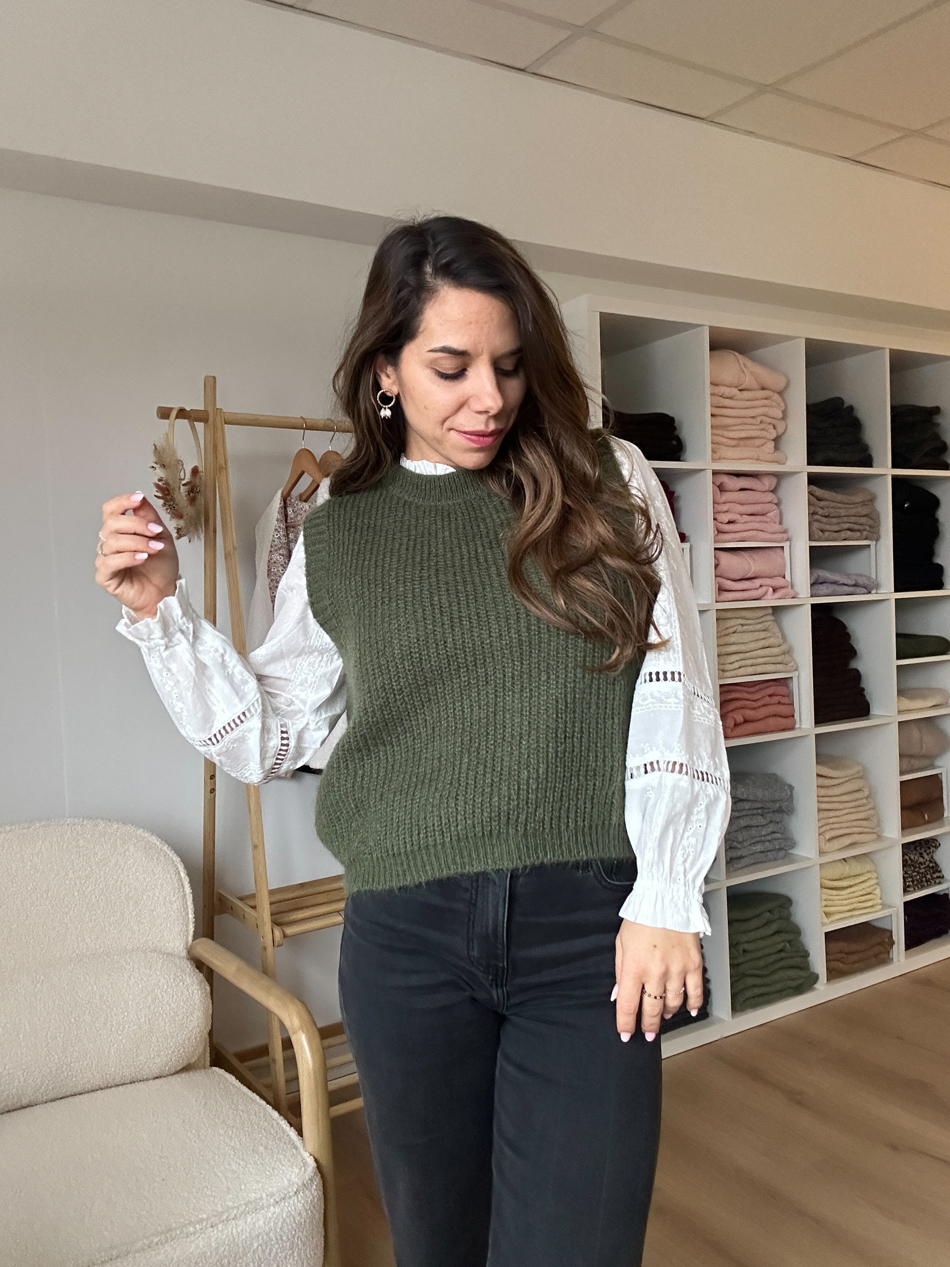 Adèle khaki sleeveless jumper