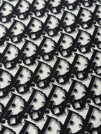 Pañuelo Christian Dior – Modelo Monograma Negro