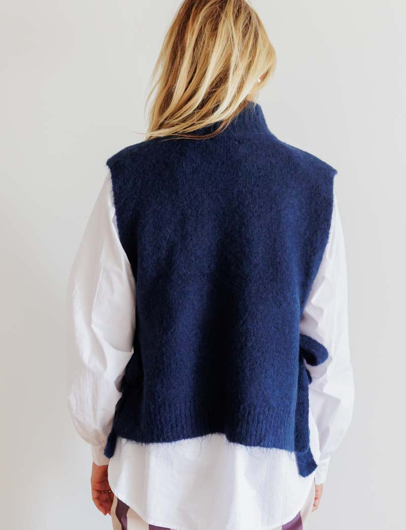 Granatowy sweter Zary