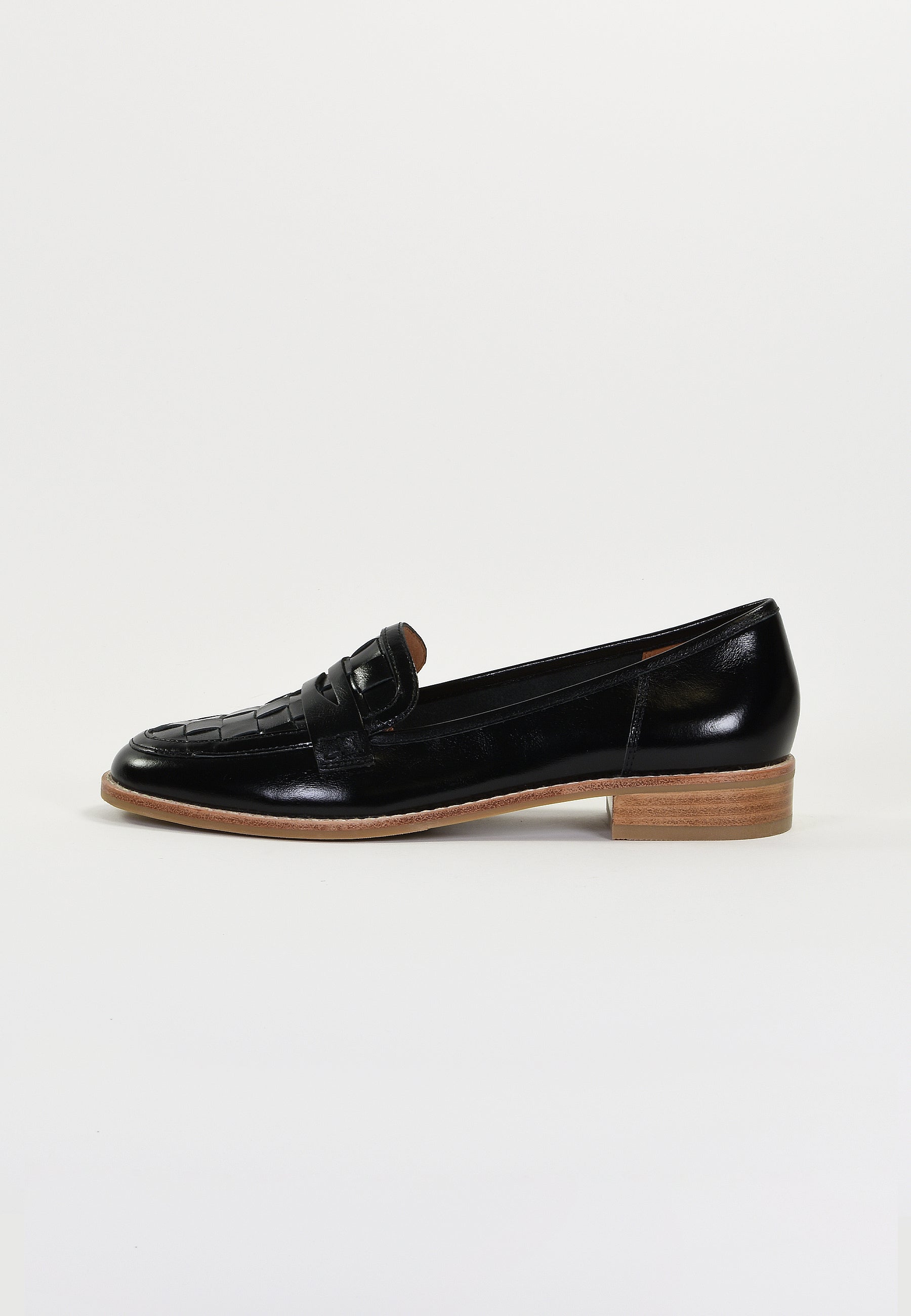 Jiji - Black
