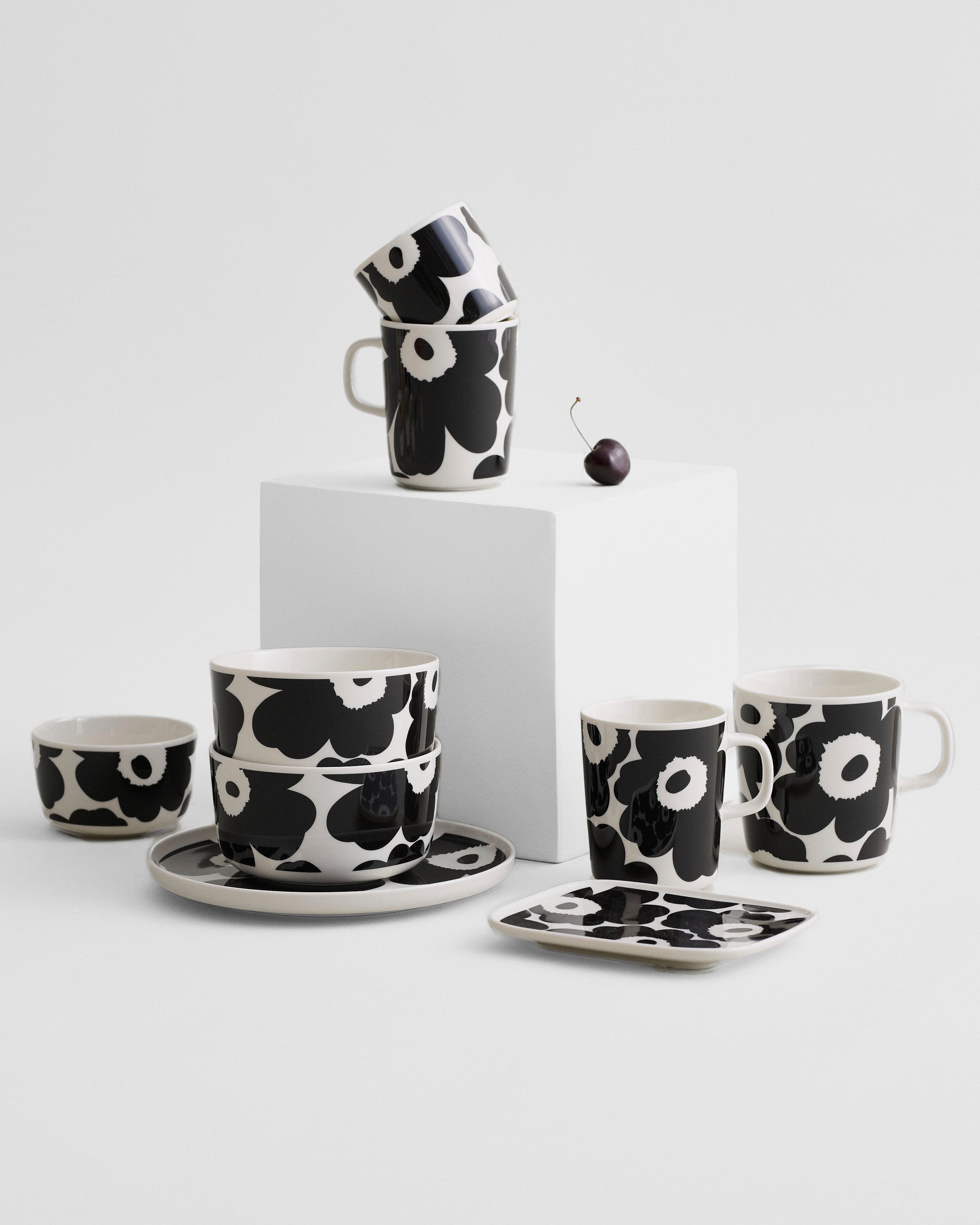 Mug Oiva / Unikko - 2,5 Dl