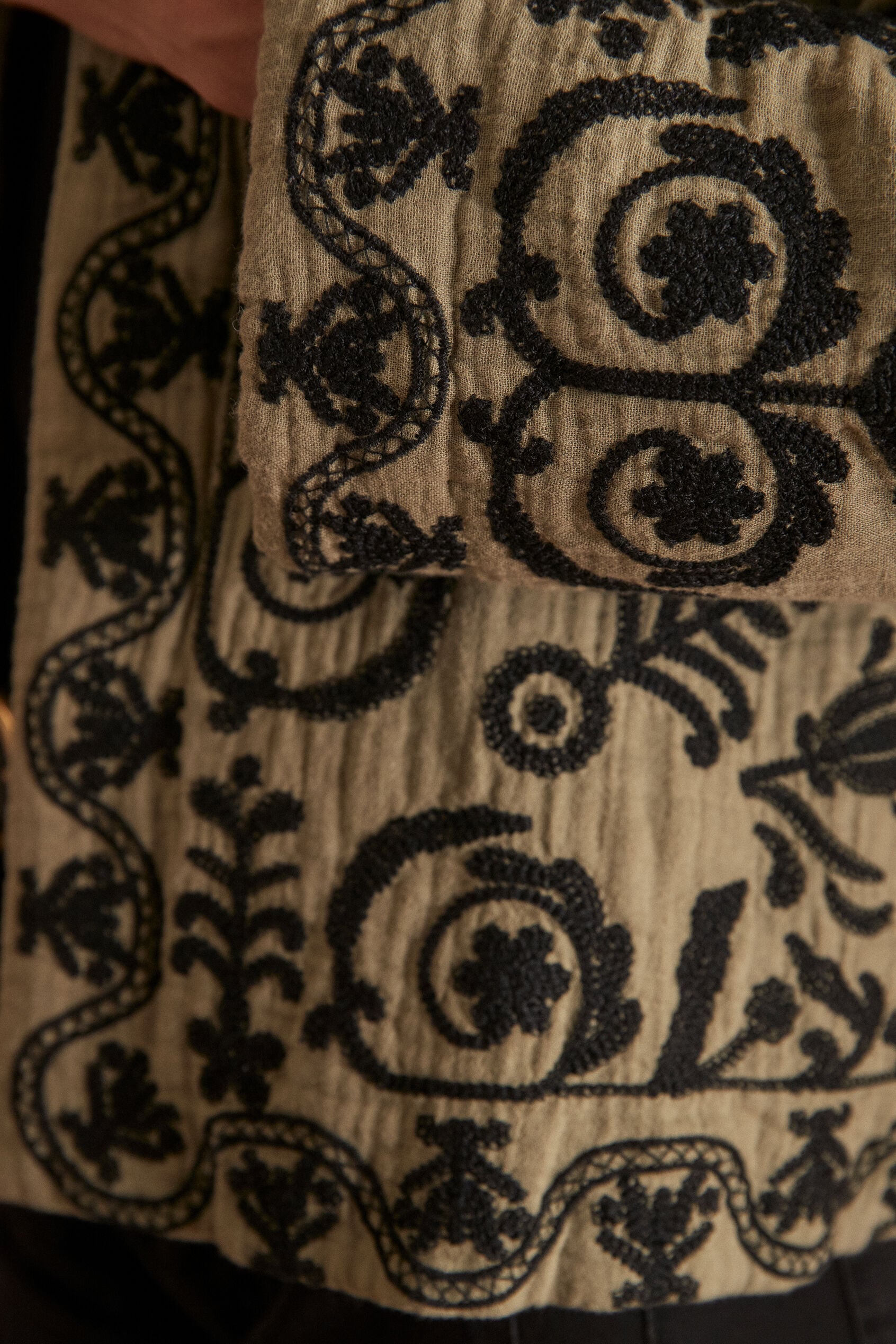 Embroidered Natalya Jacket - Leaf