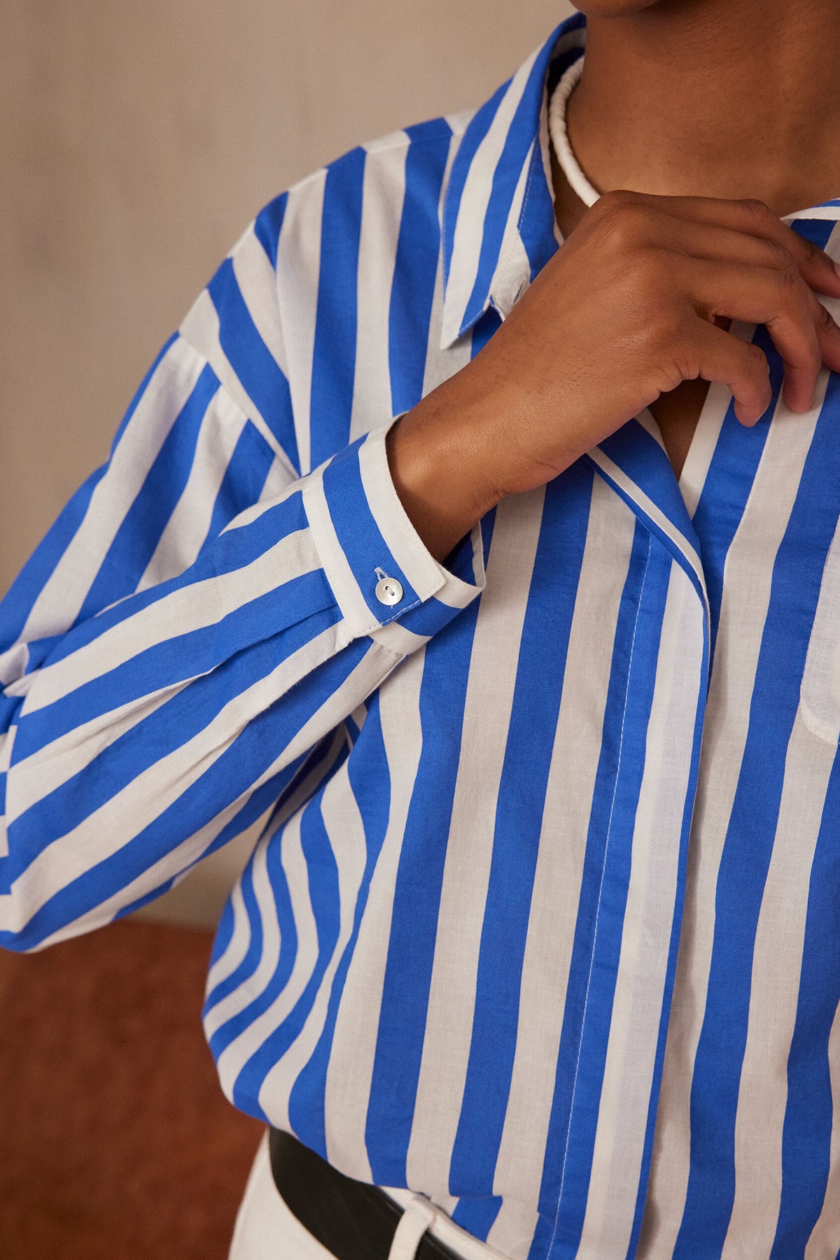 Blusa Marilou con Estampado Grande - Azul Real