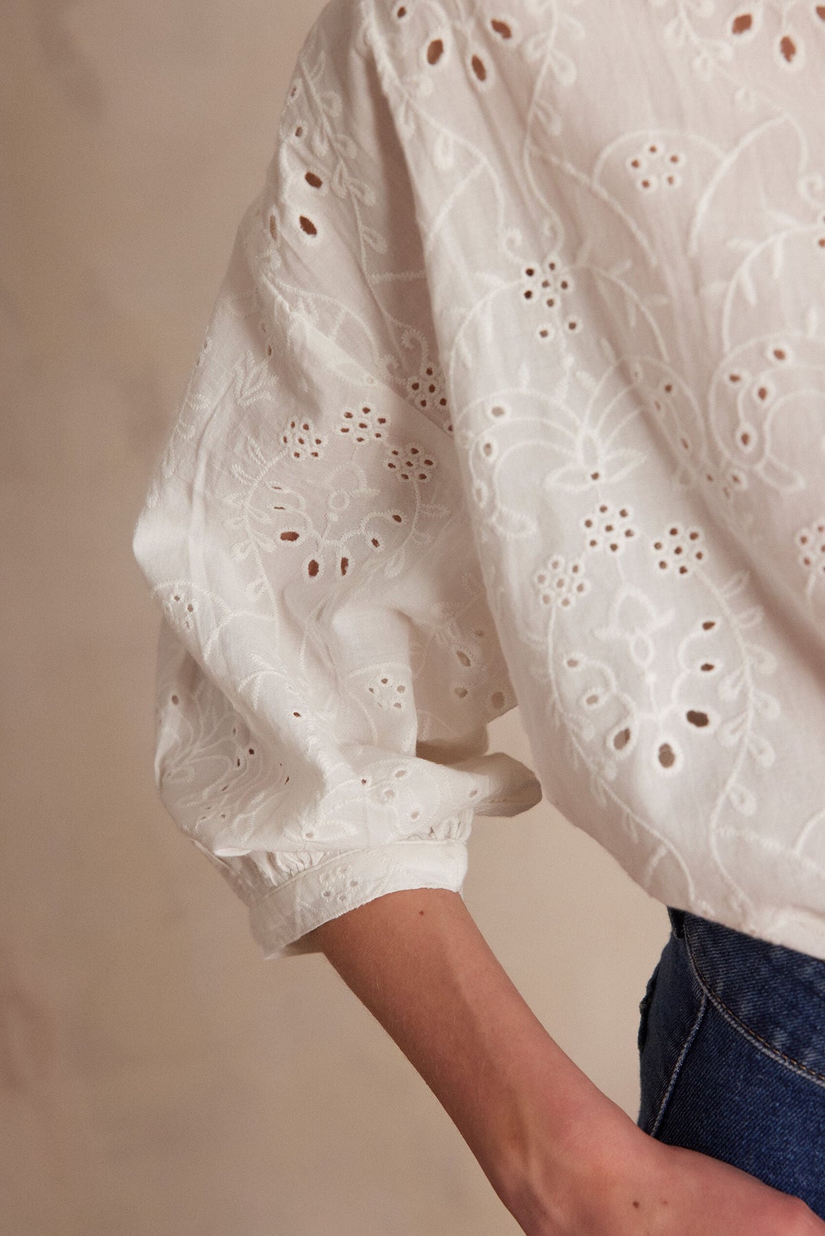 Blusa Bliss Bordada - Crudo
